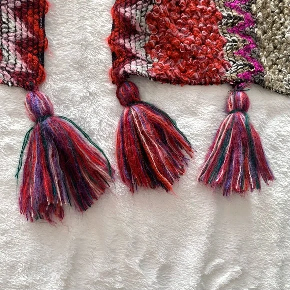 Ellie Kate Sweater Poncho Cape - Picture 12 of 15